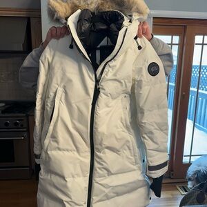 Canada Goose Black Label Women's White parka